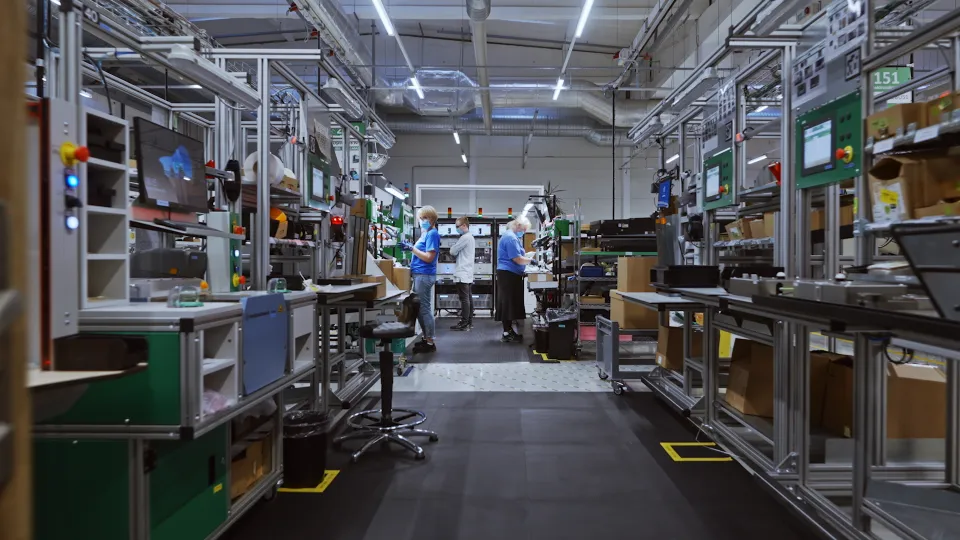 Industrial, technical and corporate video production with creative precision and clarity.